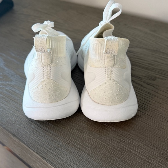 Lululemon white workout training sneakers - Picture 4 of 5